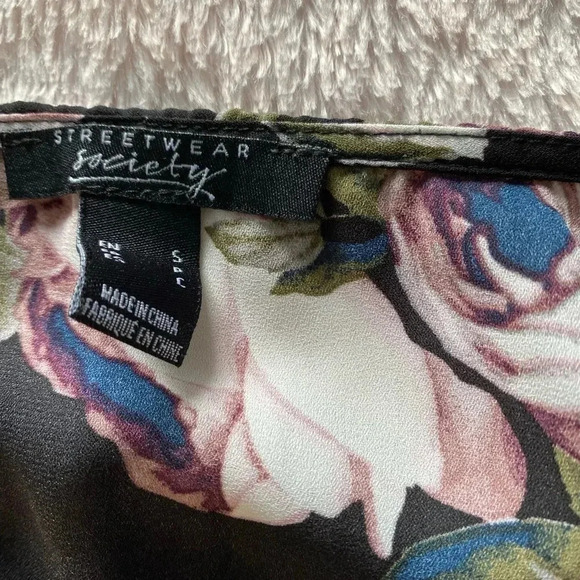 Streetwear Society floral blouse - Picture 3 of 5